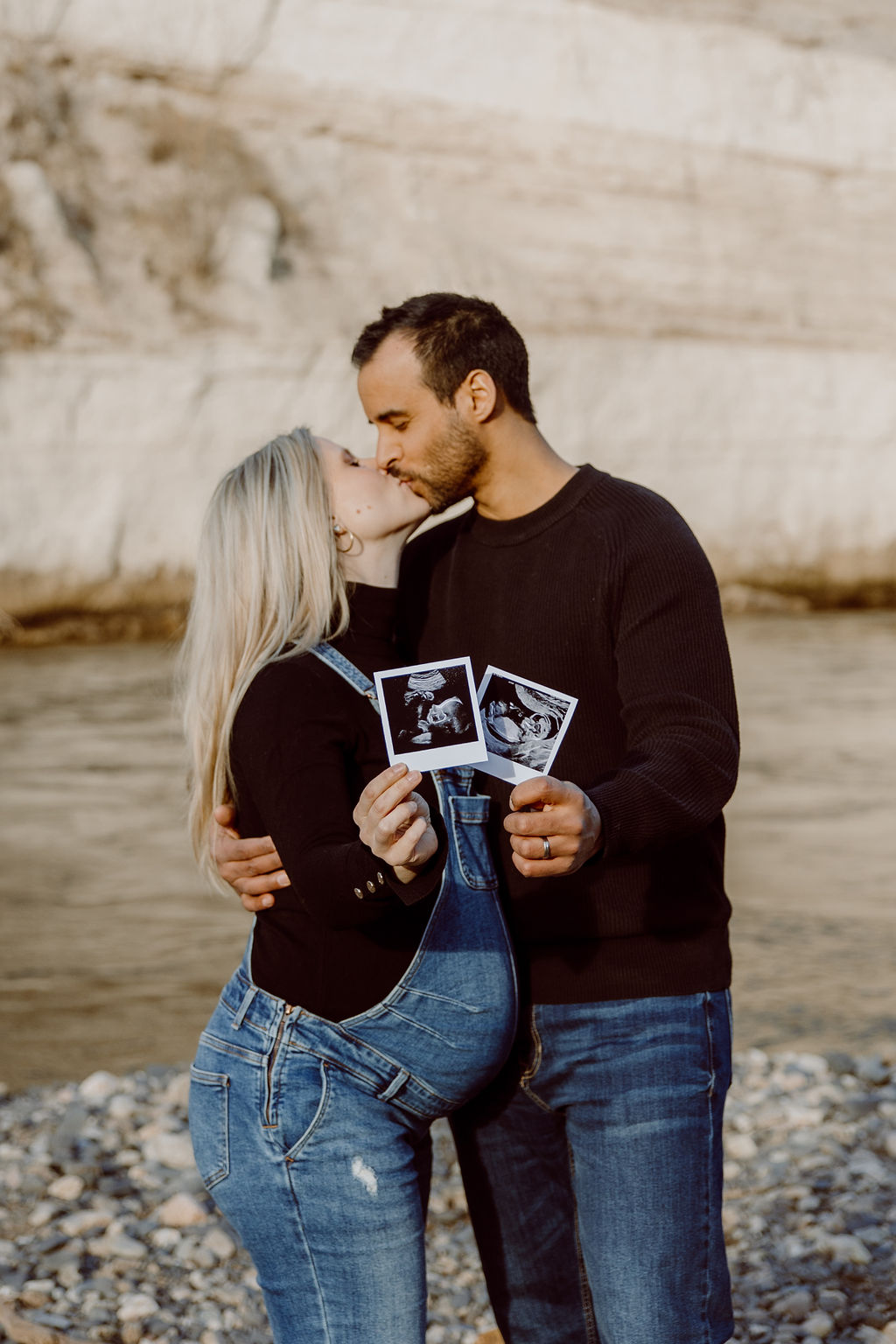 séance grossesse aux bords de l'allier à Pont-du-Château